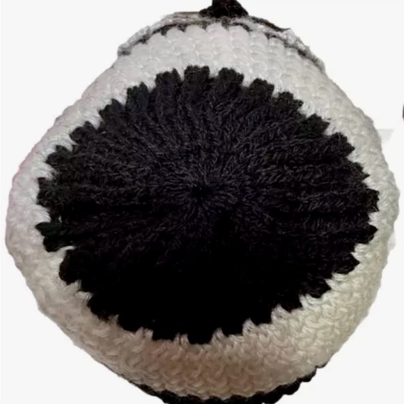 Women’s Windmill Design Studs Crocheted Knit Winter Hat White Black Wide Stripes - Picture 7 of 9